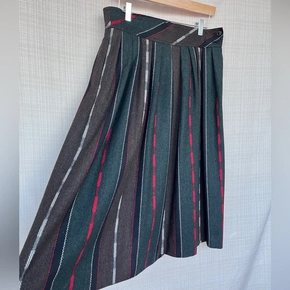 VINTAGE Plaid Wool Midi Skirt Pockets Preppy Classic Boho Vagabond Mixed Media